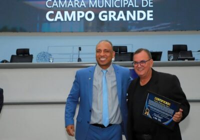 Pedro Claro é homenageado na Câmara de Campo Grande por trajetória dedicada à comunicação