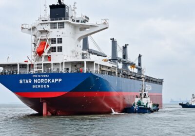 Navio Star Nordkapp embarca 77,2 mil toneladas e bate recorde de carregamento de celulose da Suzano em Santos
